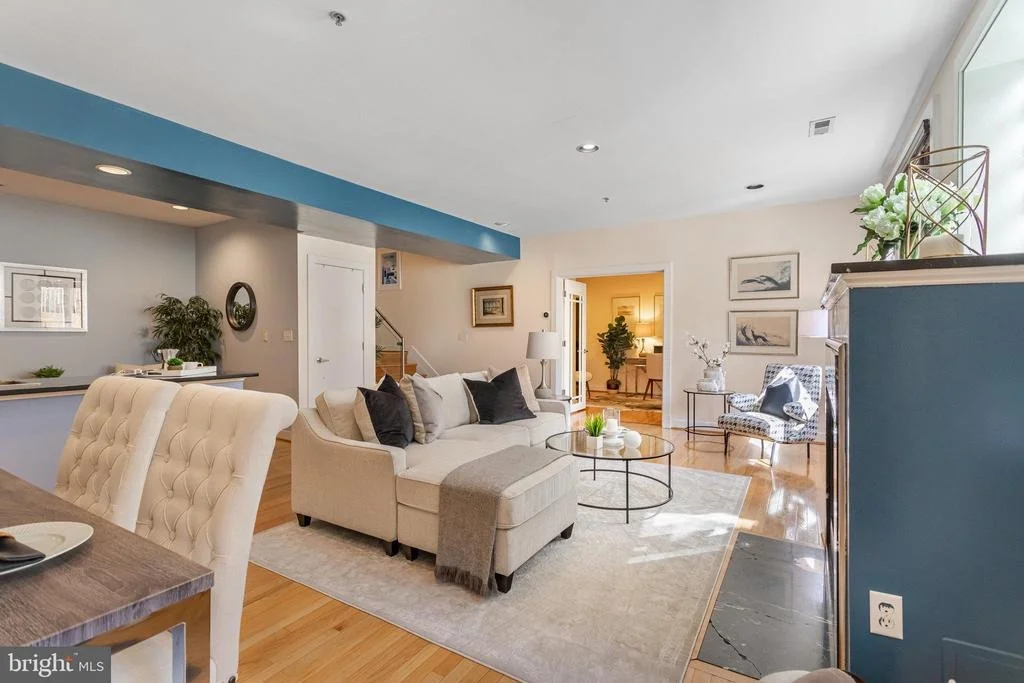 Photo of Unit 3 at 2363 CHAMPLAIN STREET NW