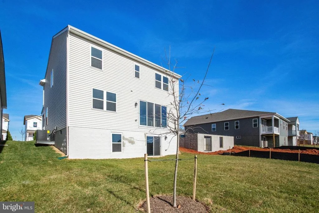 Photo of 620 CLOVER LANE