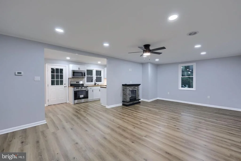 Photo of 1384 ROUNDTOP ROAD