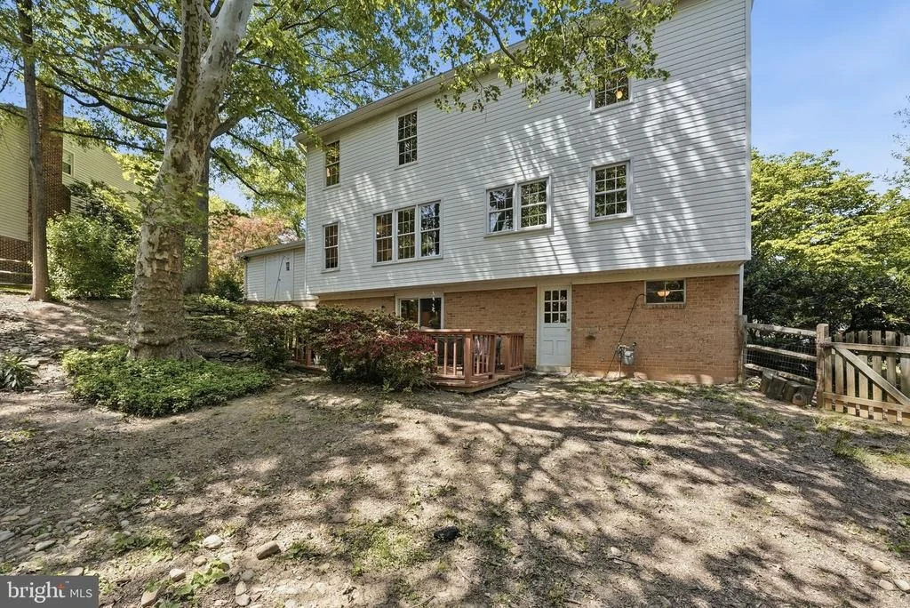 Photo of 2111 STATUTE LANE