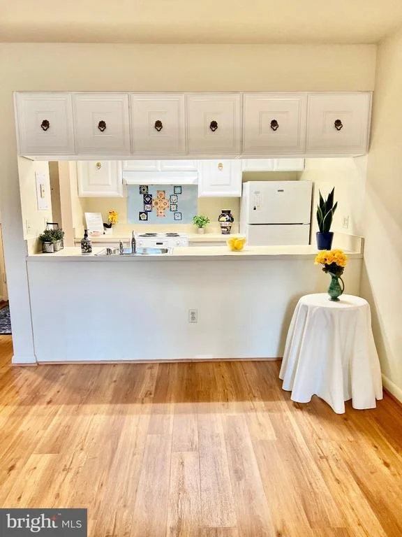 Photo of Unit 101B at 3640 GLENEAGLES DRIVE