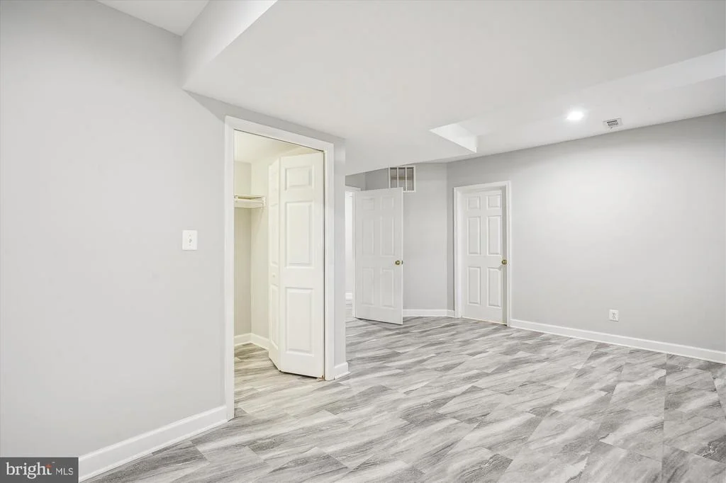 Photo of 18604 WILLOW OAK DRIVE