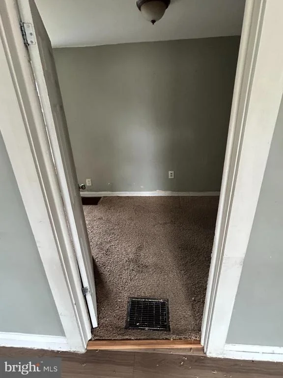 Photo of 1137 MONROE CIRCLE