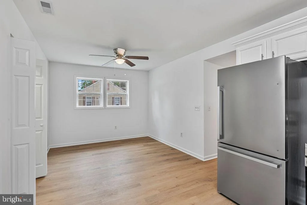 Photo of 905 HANOVER STREET