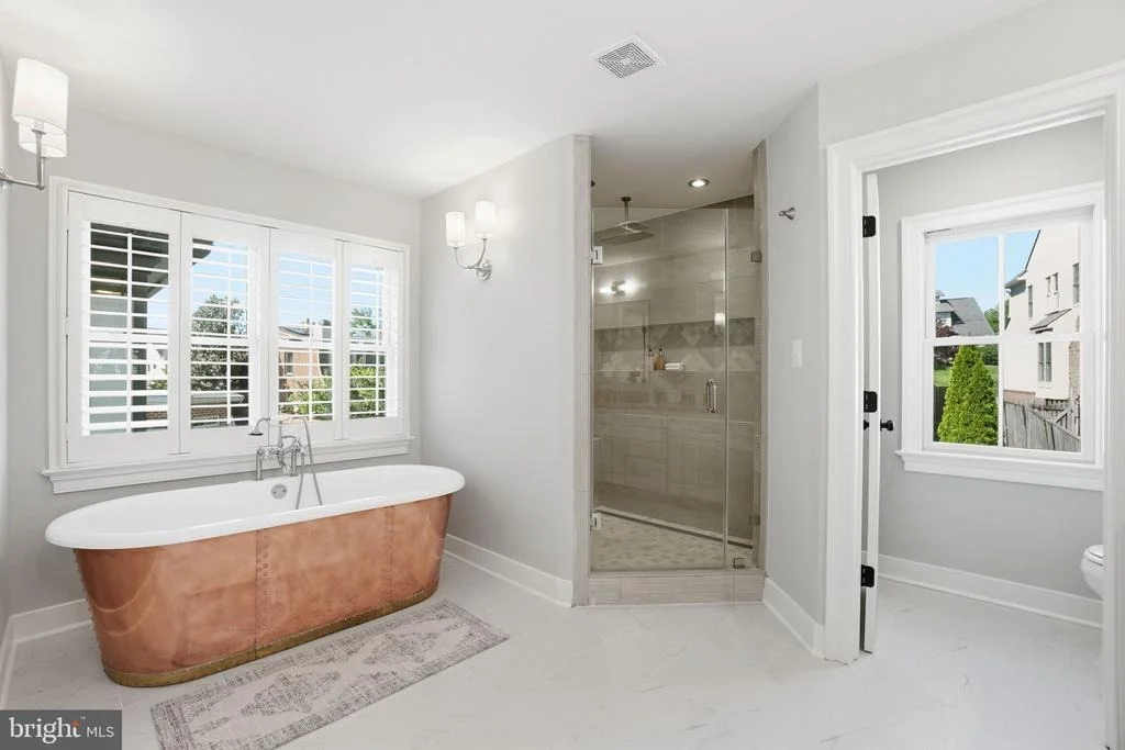 Photo of 2808 JOHN MARSHALL DRIVE