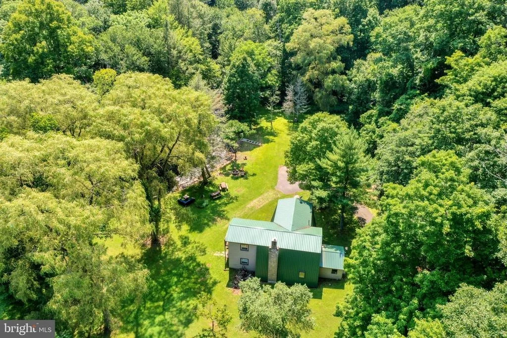 Photo of 4838 BEAR CREEK ROAD