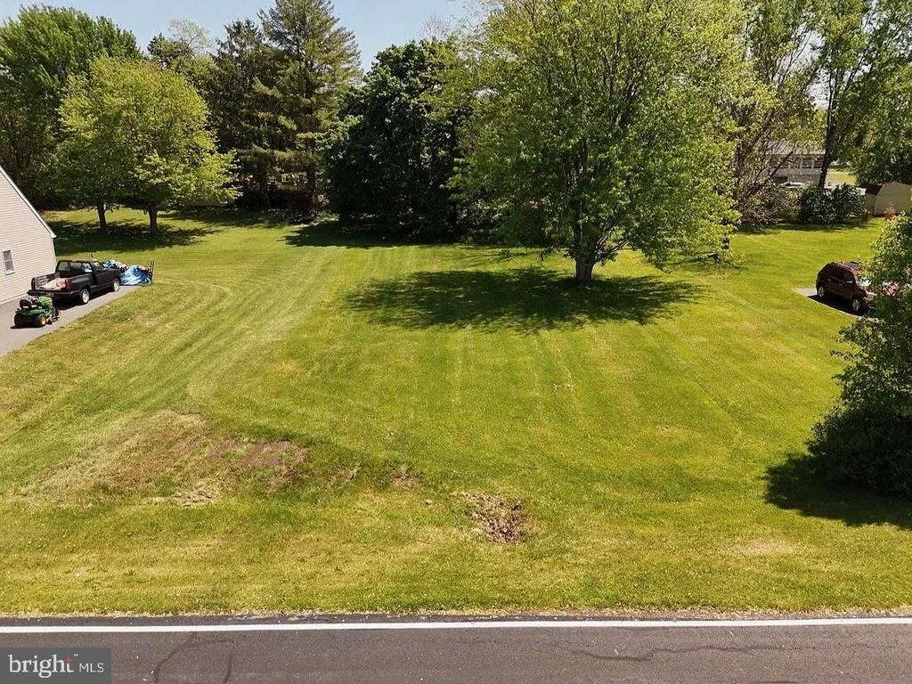 Photo of 663 CURTIS DRIVE