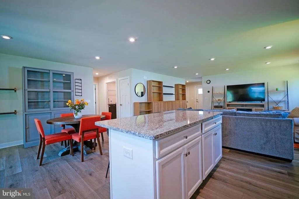 Photo of 25256 TANNIN CIRCLE