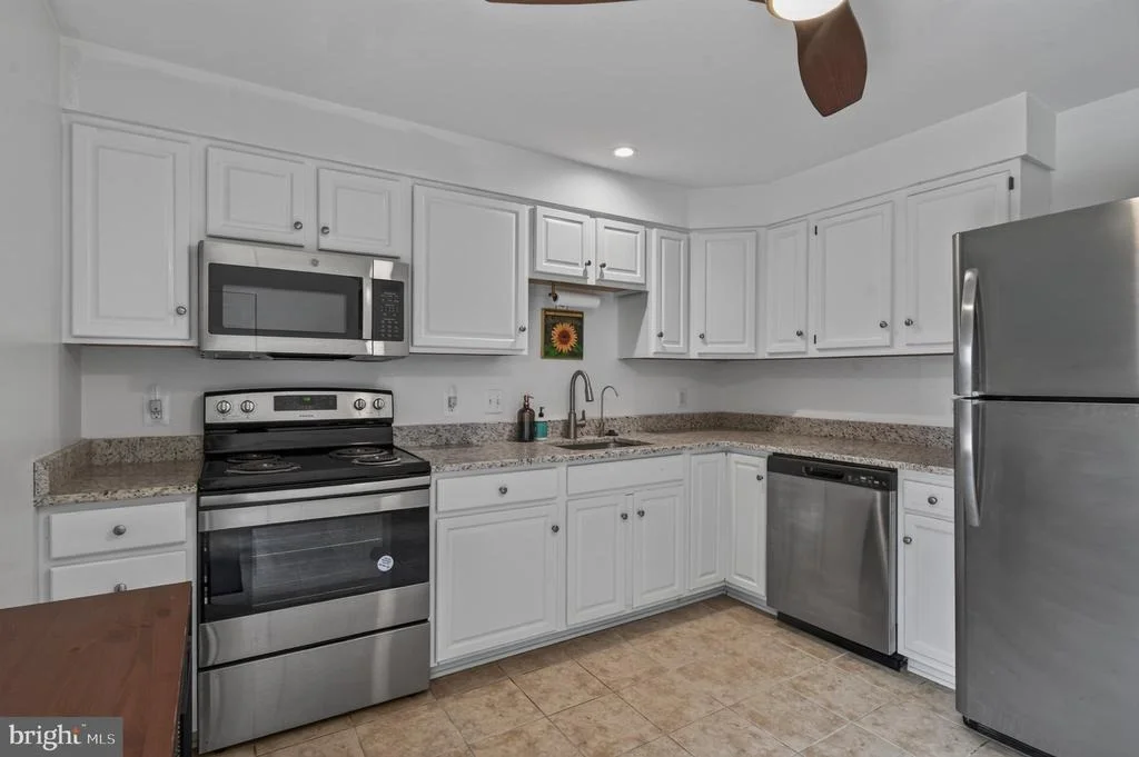 Photo of 28 E E STREET