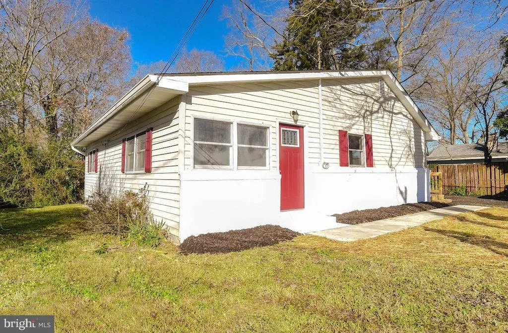 Photo of 22381 CEDAR STREET