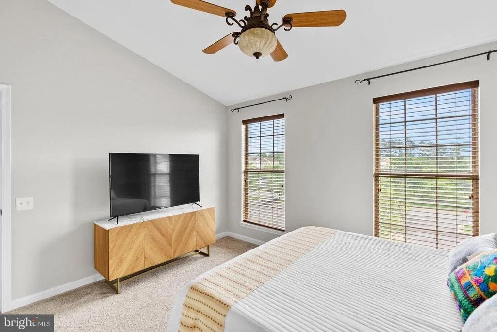 Photo of Unit 300 at 21833 BALDWIN SQUARE