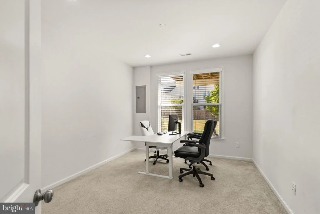 Photo of 23491 EPPERSON SQUARE