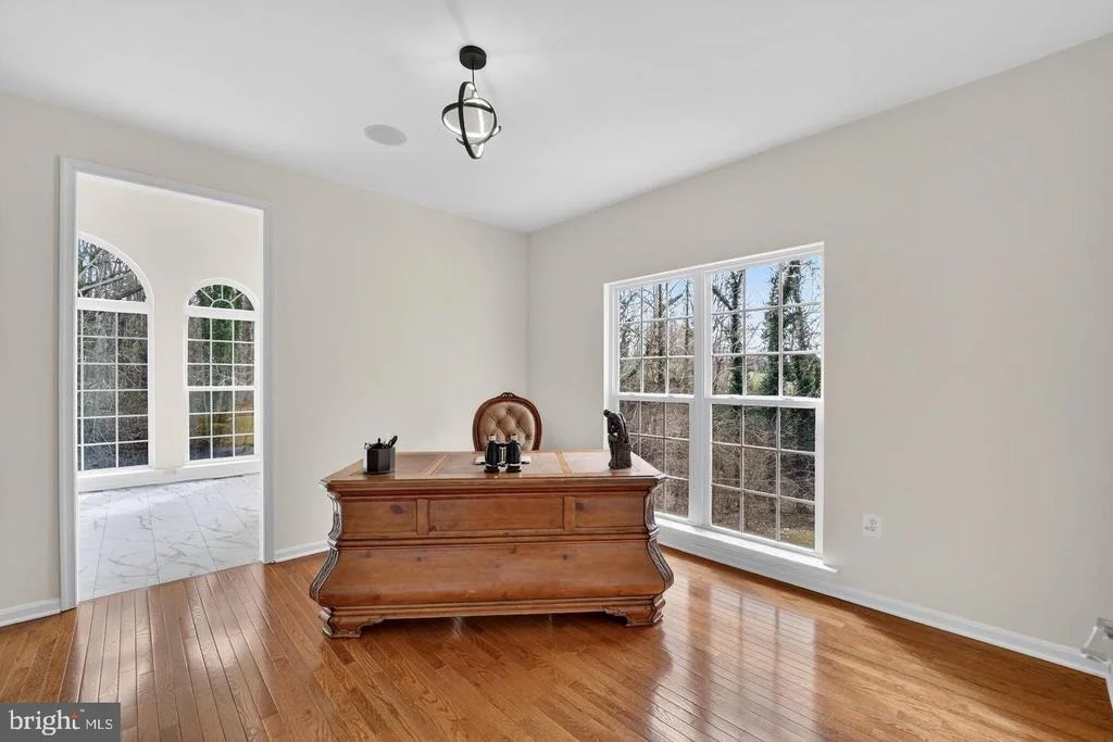 Photo of 16101 VENICE ROAD