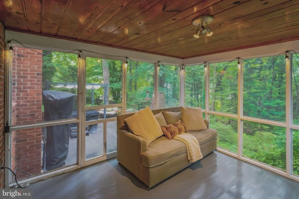 Photo of 9809 ASHBY ROAD