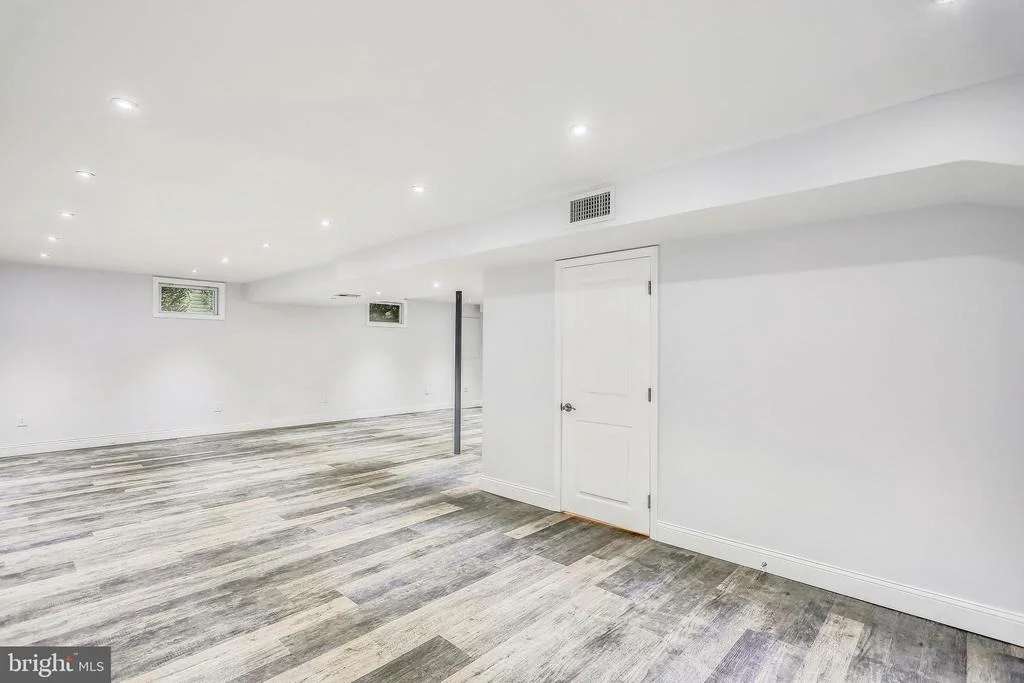 Photo of 15209 DONNA DRIVE