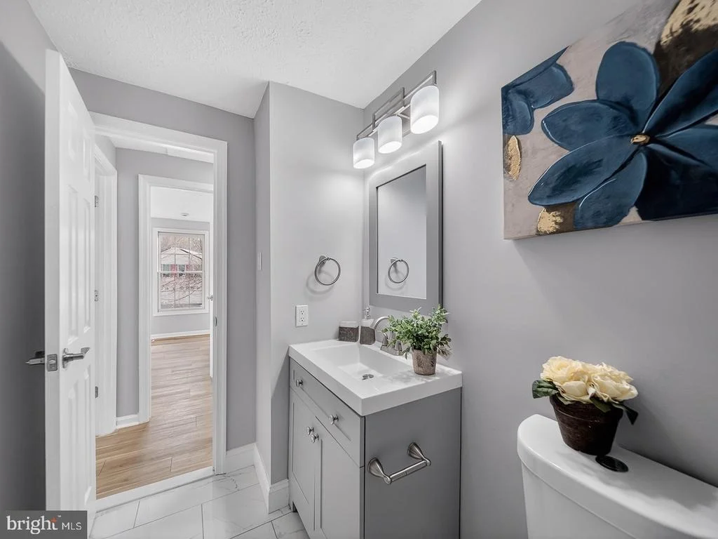 Photo of 18011 SILVER LEAF DRIVE
