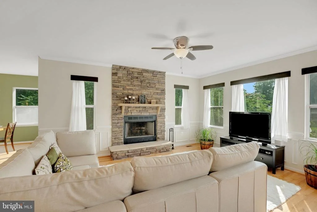 Photo of 2058 BAYTHORNE ROAD