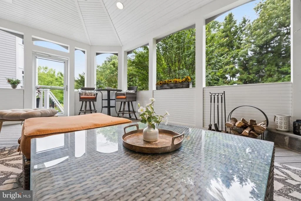 Photo of 8328 PINE KNOTT COURT