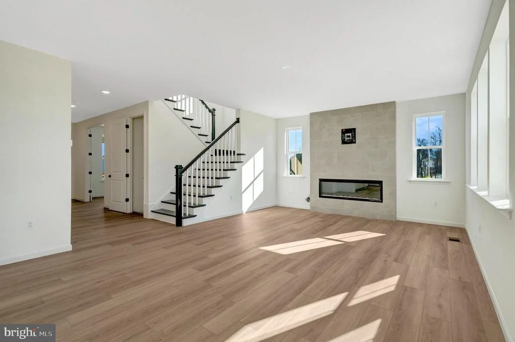 Photo of 1925 SUNSET LANE