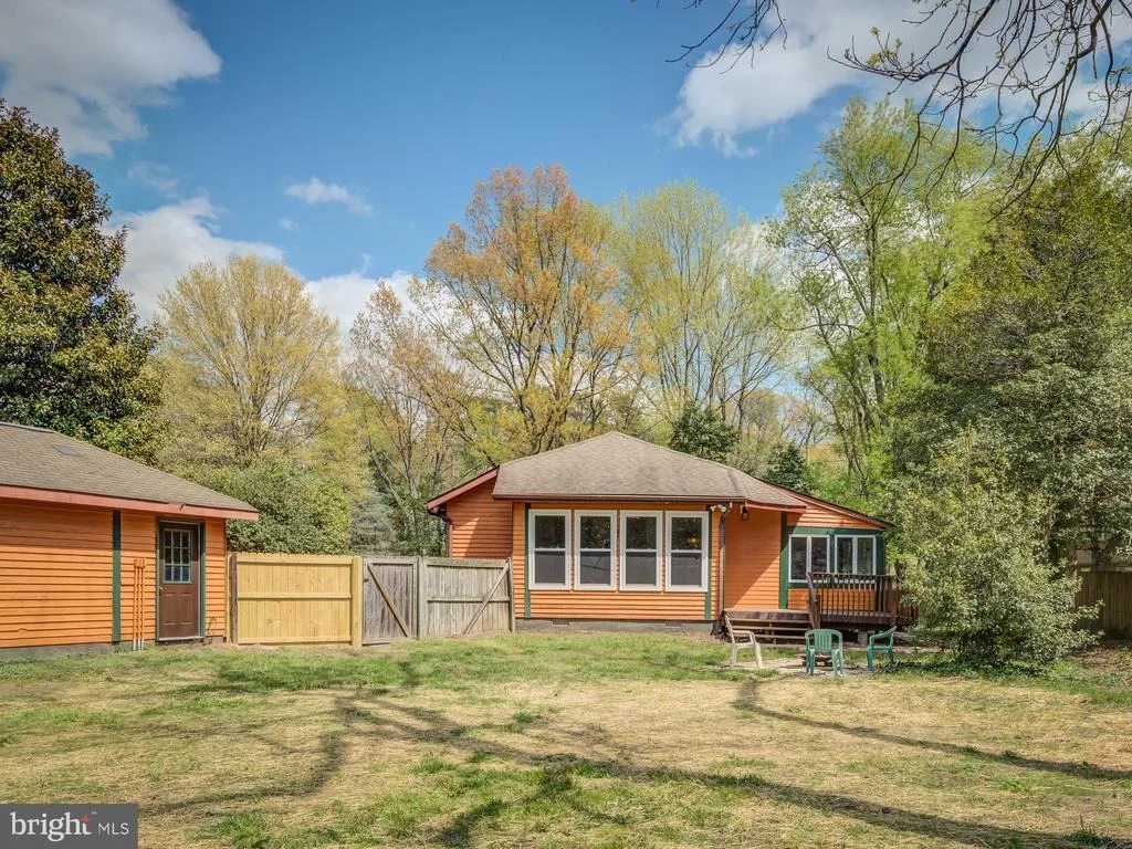 Photo of 370 WILETT DRIVE