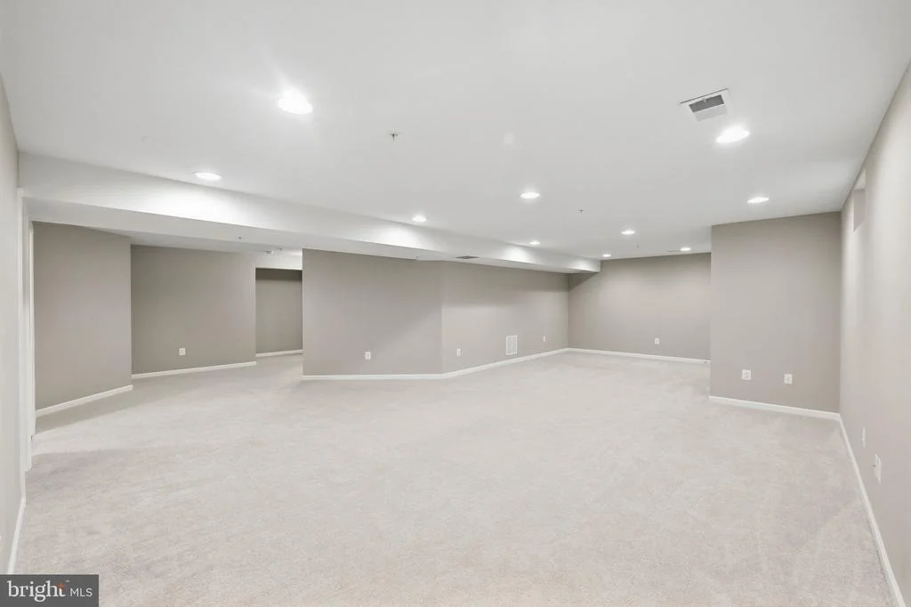 Photo of 3012 LAKE FOREST DRIVE