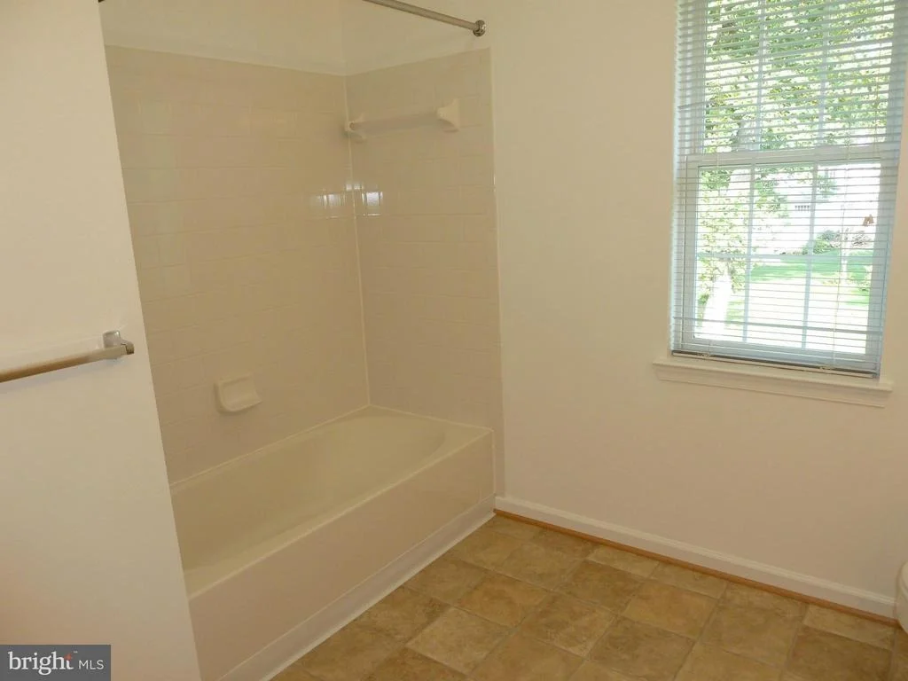 Photo of 4505 WINDING OAK DRIVE