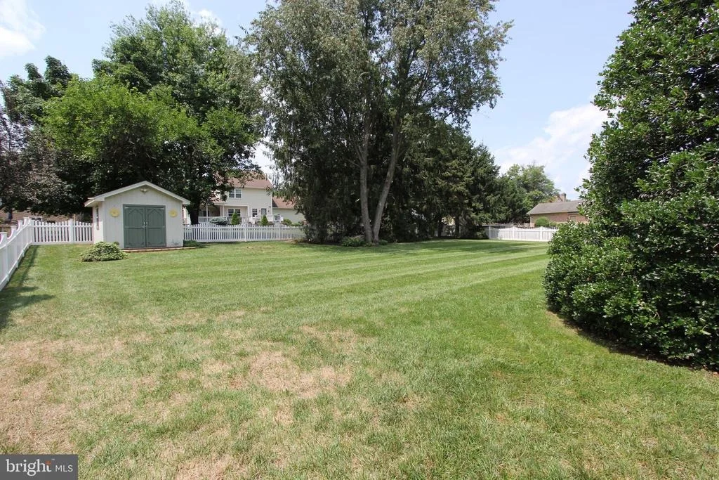 Photo of 6759 MEADOWSIDE DRIVE