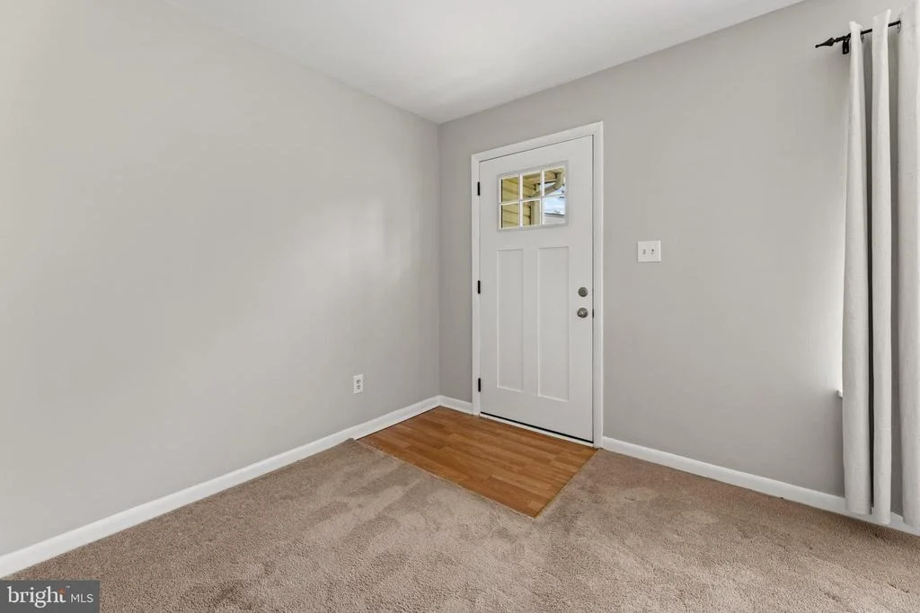Photo of 593 PLAIN ROAD