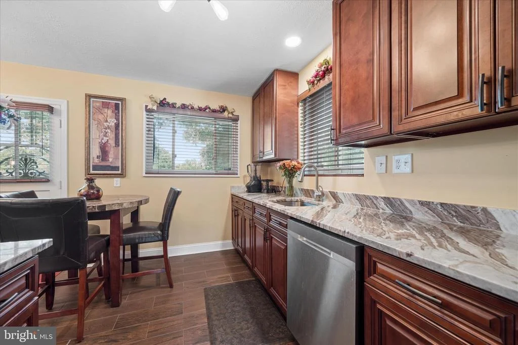 Photo of 6803 ADELPHI ROAD