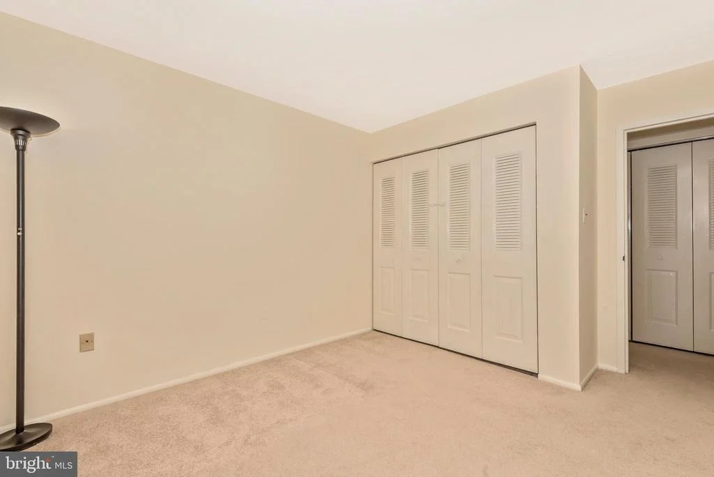 Photo of Unit 21 at 423 CHRISTOPHER AVENUE