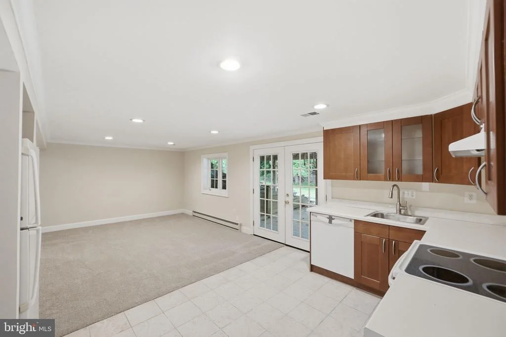 Photo of 14204 PICCADILLY ROAD