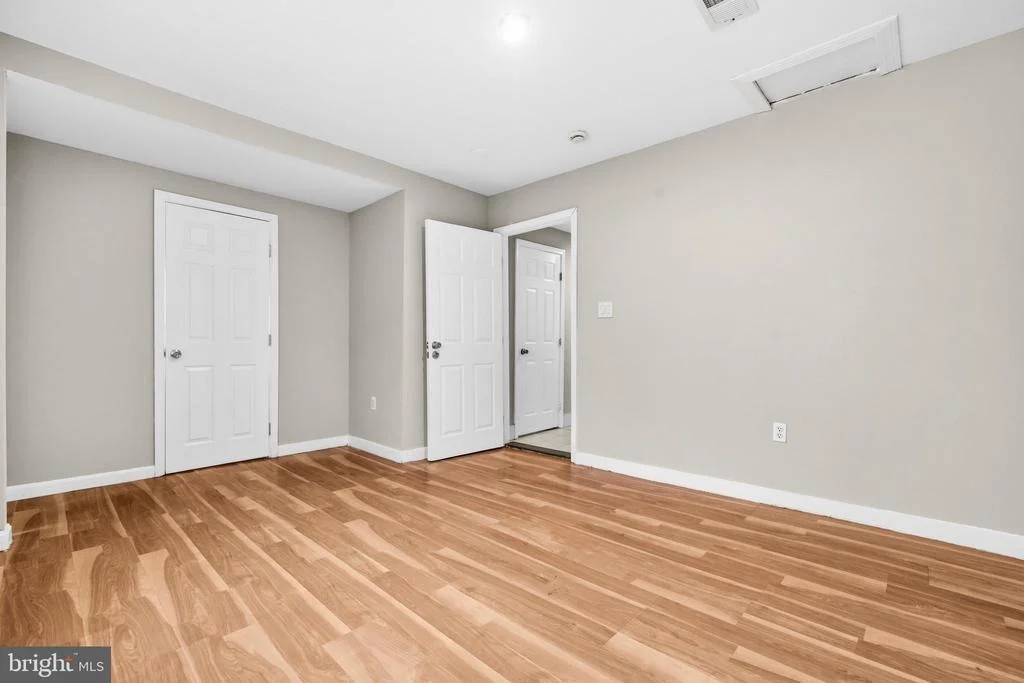 Photo of 809 EASTERN AVENUE