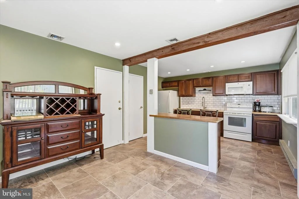 Photo of 21 A TEXAS BLVD