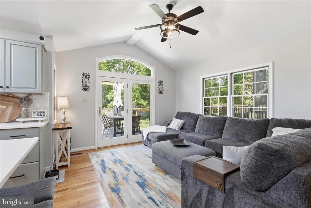 Photo of 8604 RIVERSIDE ROAD