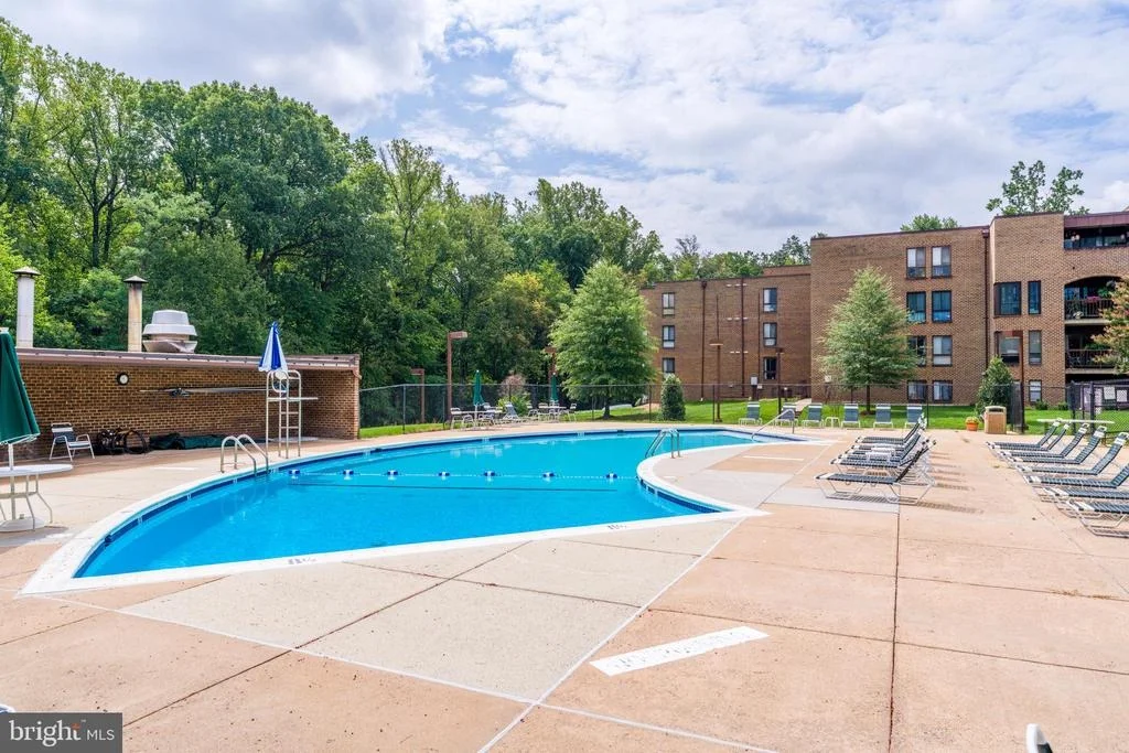 Photo of Unit 13 at 11220 CHESTNUT GROVE SQUARE