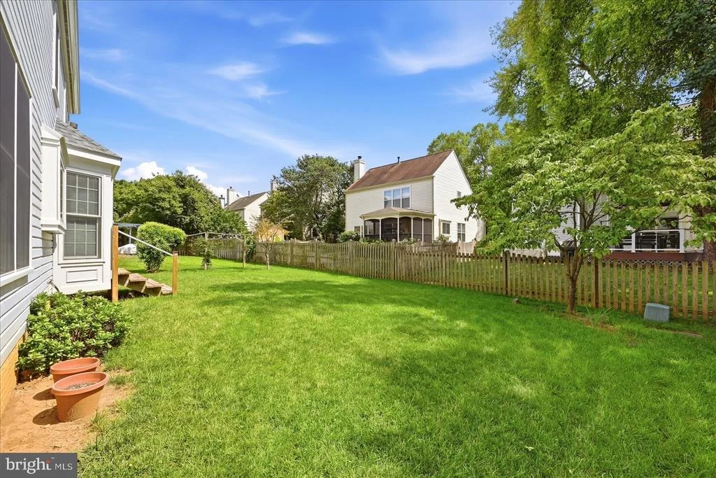 Photo of 705 FOXTAIL CIRCLE NE