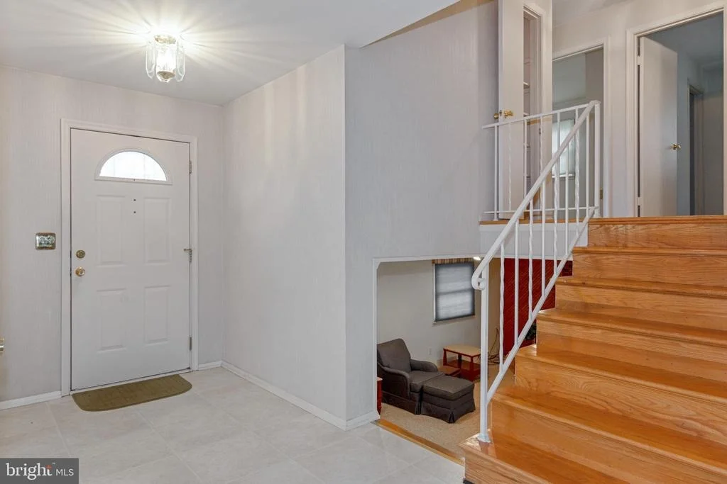 Photo of 9816 GREENVIEW LANE