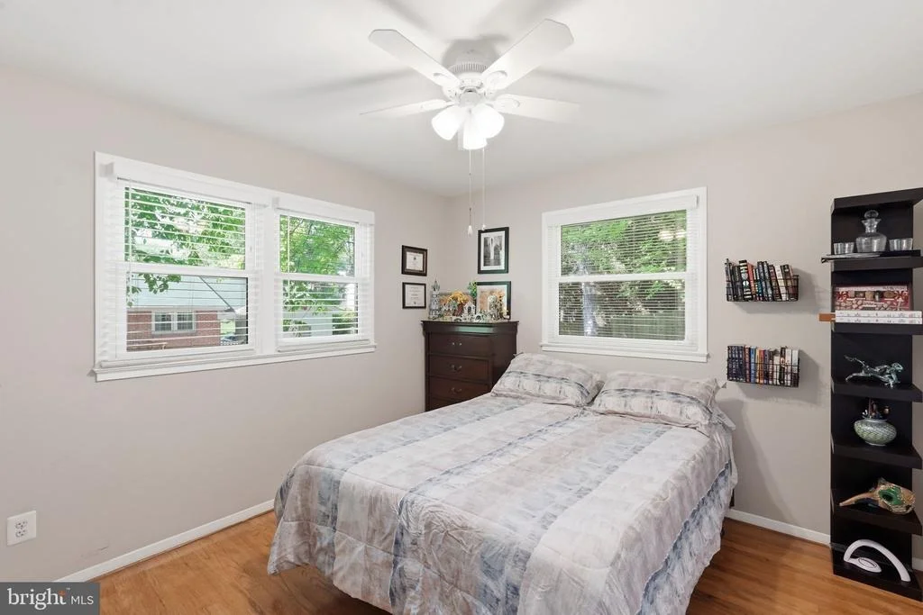 Photo of 5414 QUEENSBERRY AVENUE