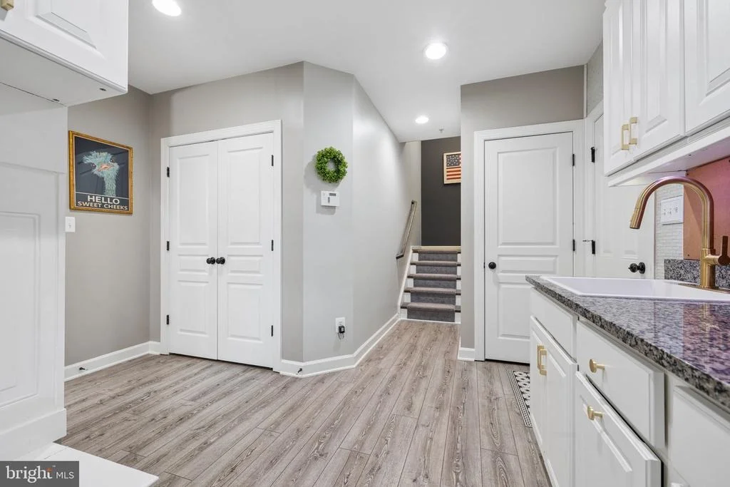 Photo of 8328 PINE KNOTT COURT