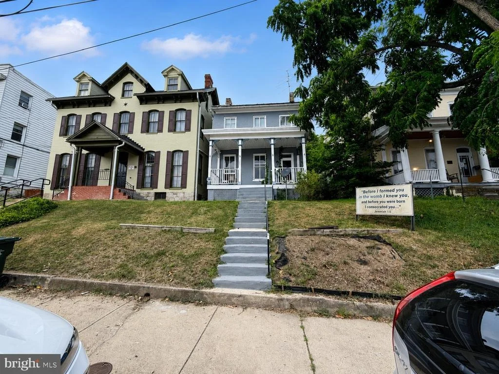 Photo of 153 SUMMIT AVENUE