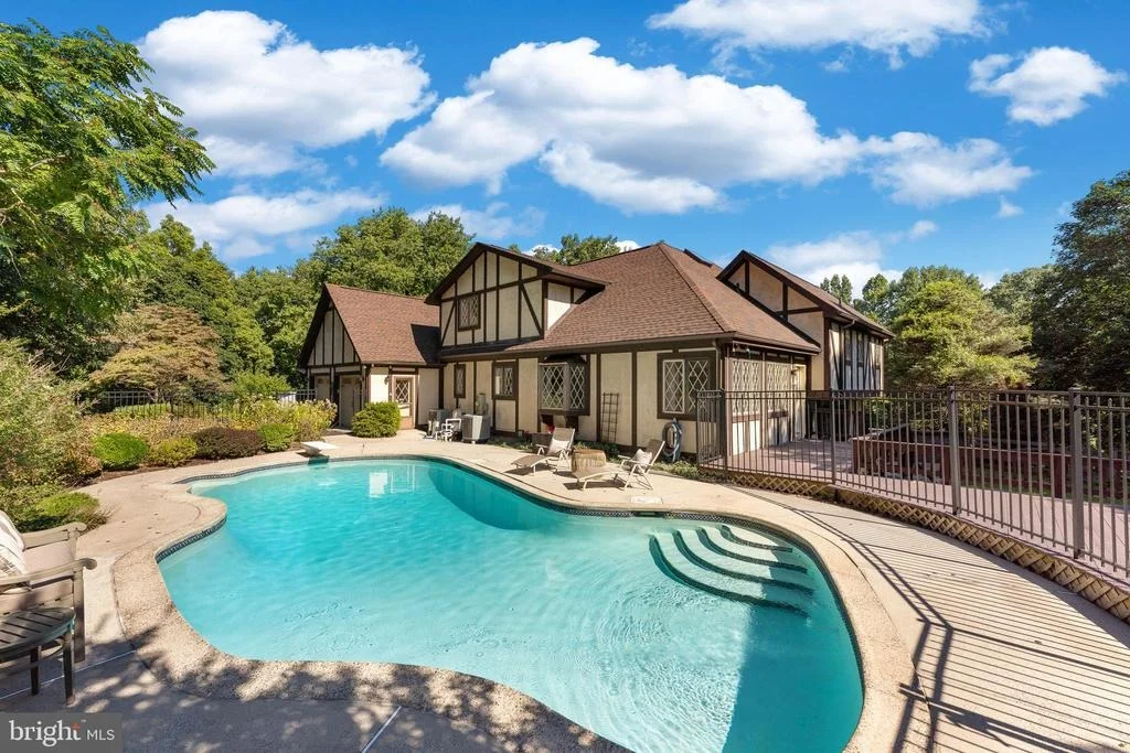 Photo of 8000 EXODUS DRIVE