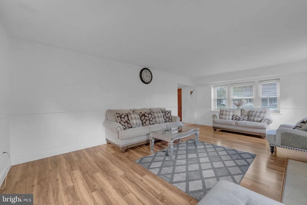 Photo of 13 NORTHAMPTON DRIVE