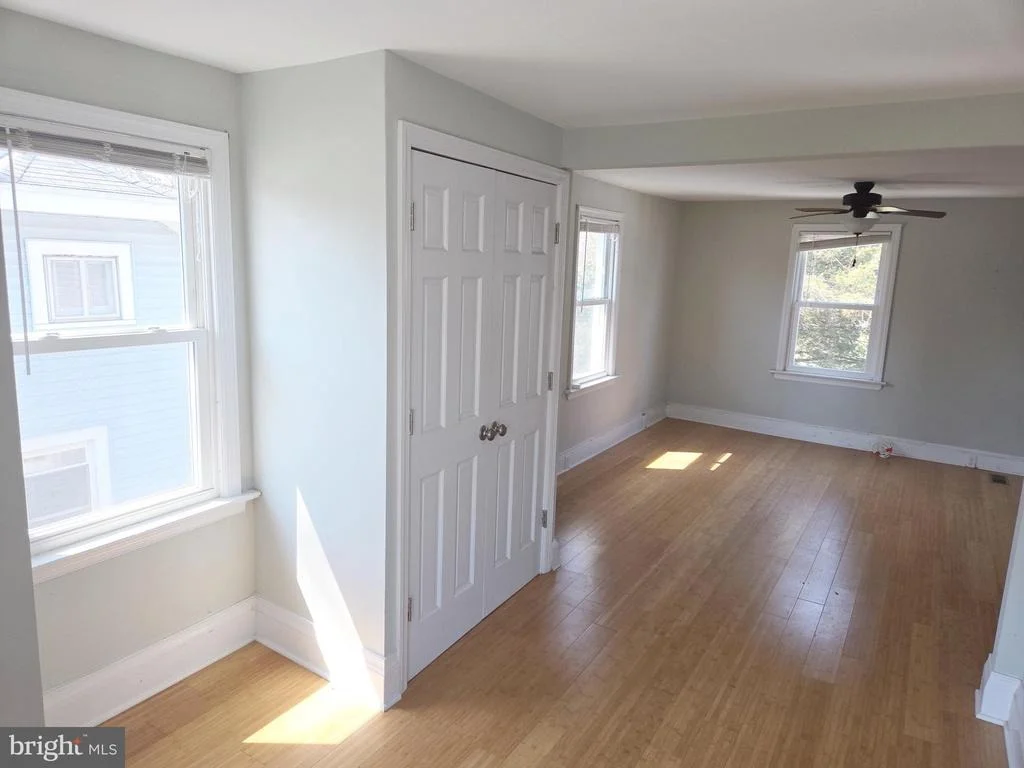 Photo of 10 HAWTHORNE AVENUE