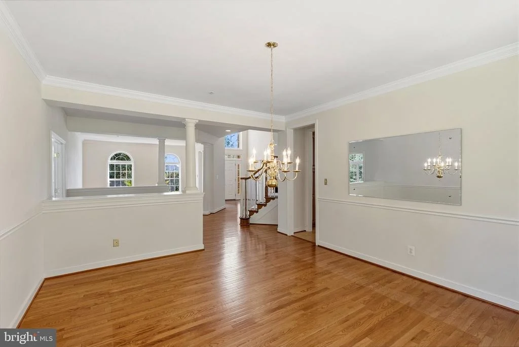 Photo of 915 ZENITH DRIVE