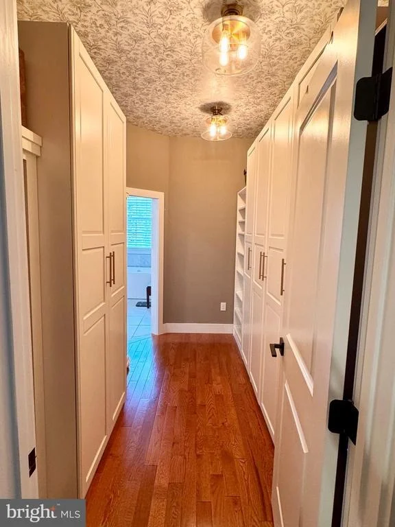 Photo of 1222 CARROLLTON LANE