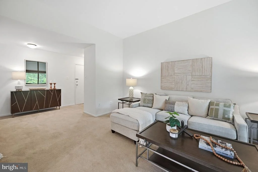 Photo of Unit C at 1659 PARKCREST CIRCLE