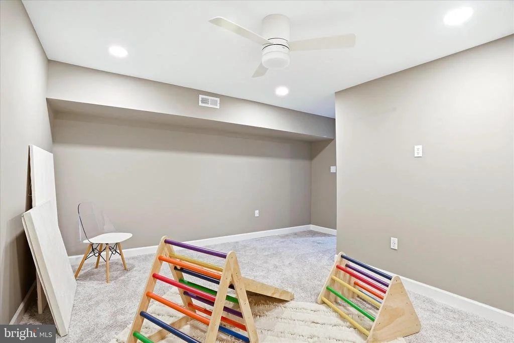 Photo of 2379 BEAR DEN ROAD
