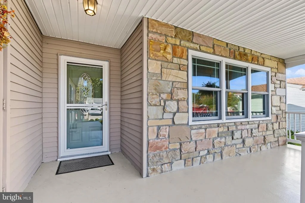 Photo of 79 KINGSTON WAY
