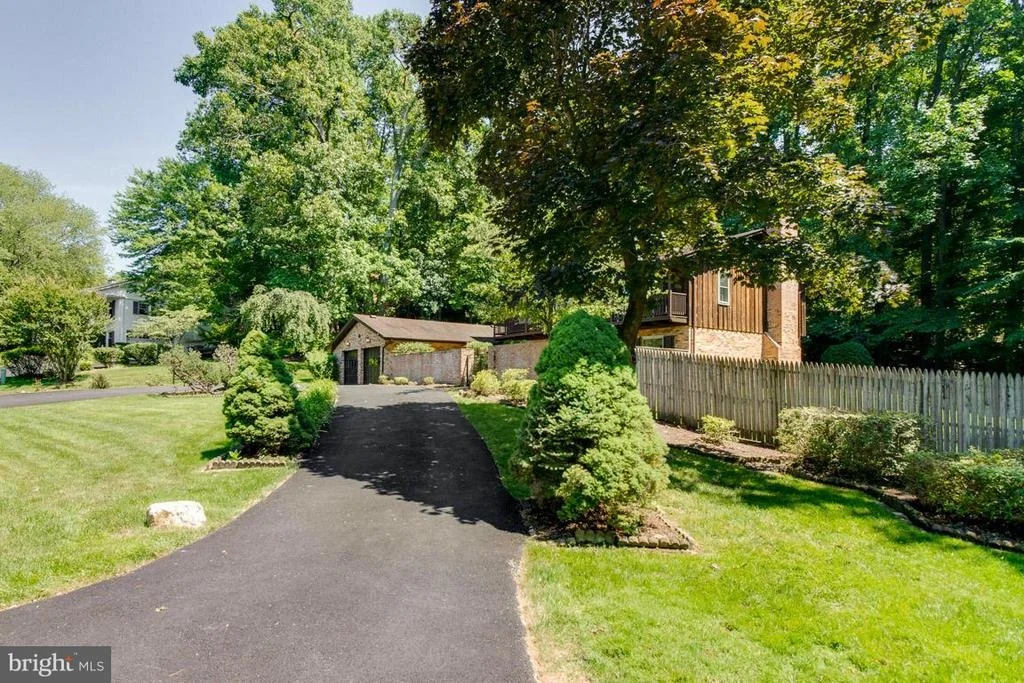 Photo of 6033 CHESTERBROOK ROAD