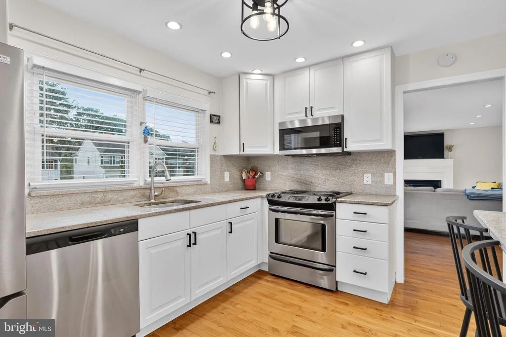 Photo of 866 CHESTNUT TREE DRIVE